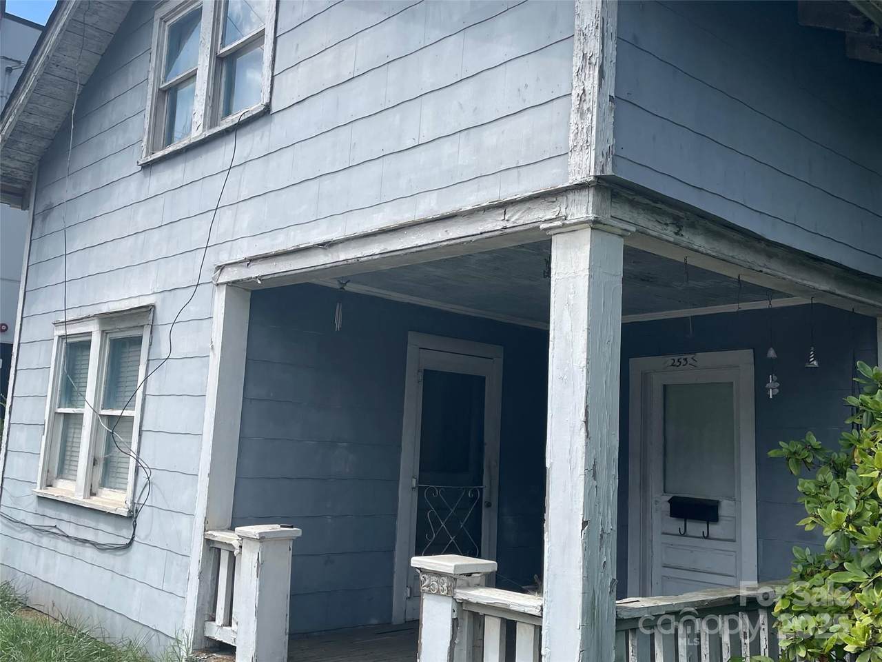 253 Haywood Road - Photo 1