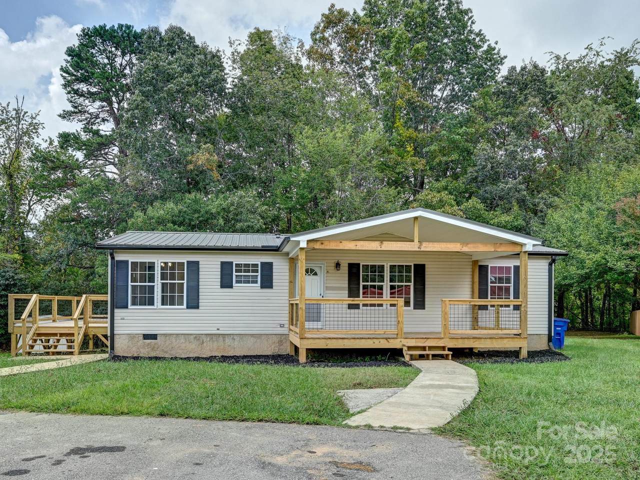 37 Motts Drive - Photo 1