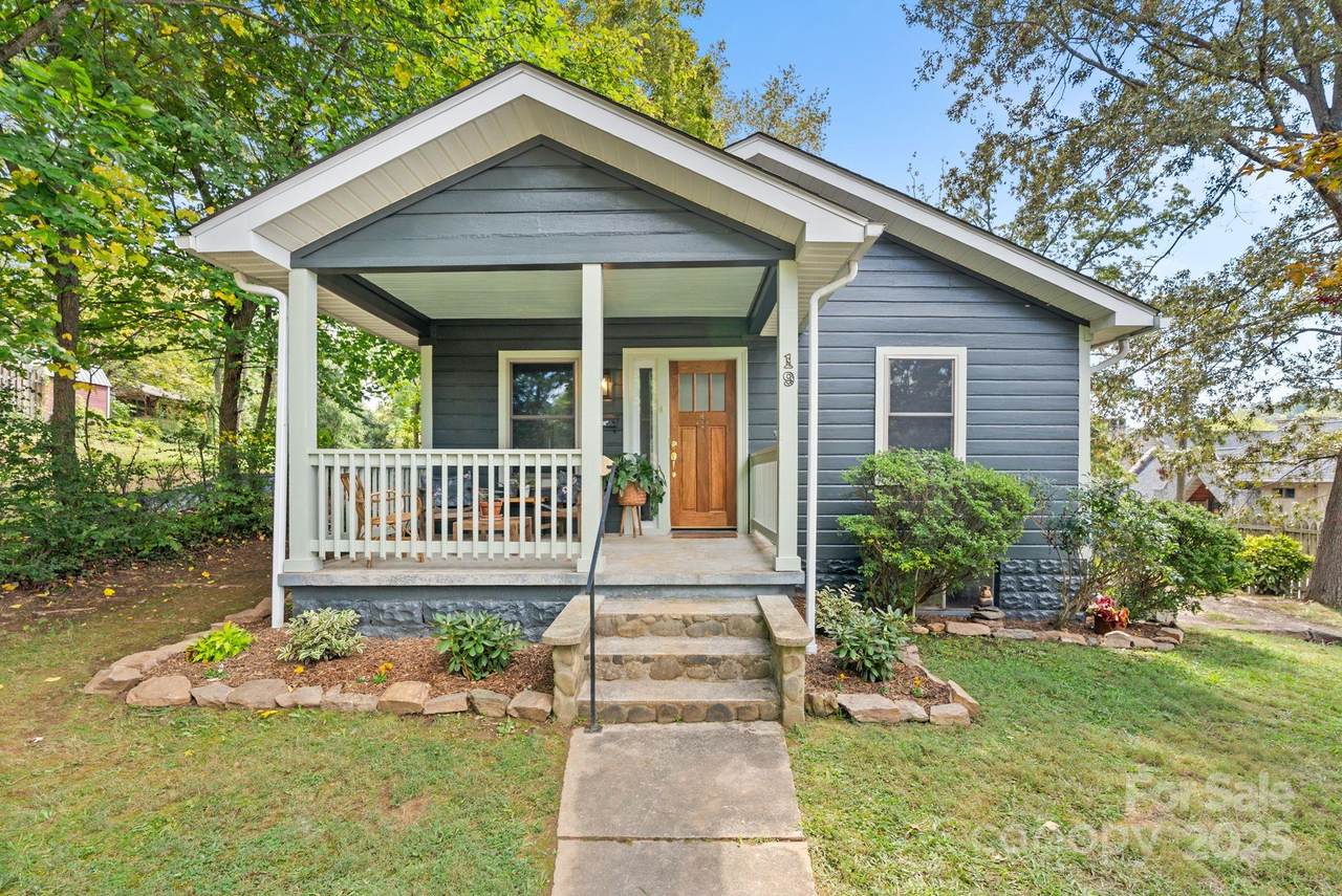 19 Irving Street - Photo 1