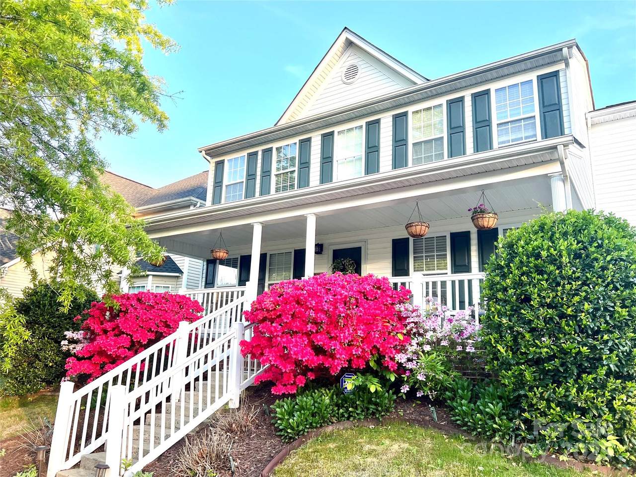 7012 Tanners Creek Drive - Photo 1