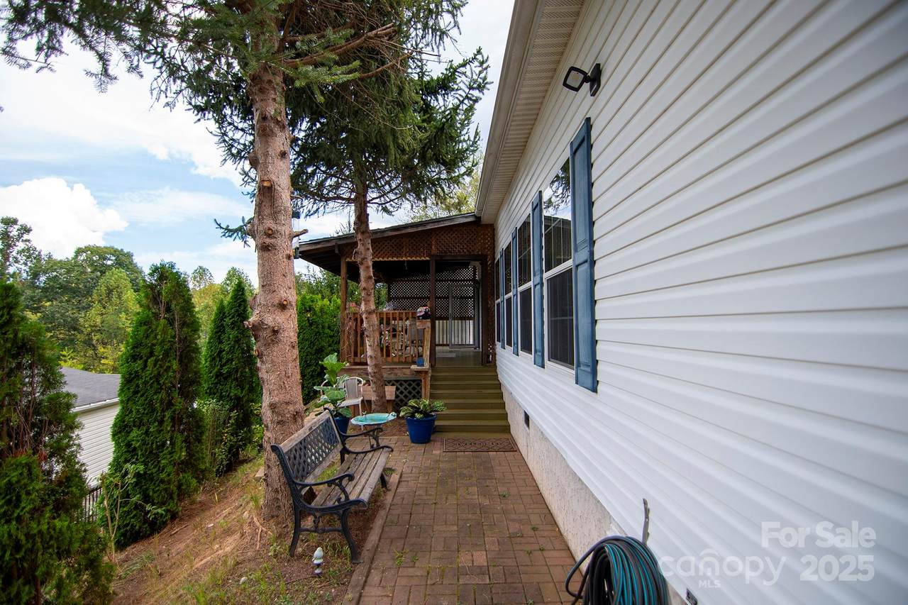 304 Golden Aster Road - Photo 1