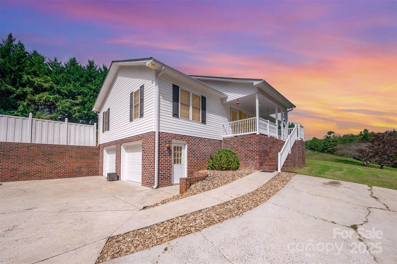 3231 Christie Road - Photo 1