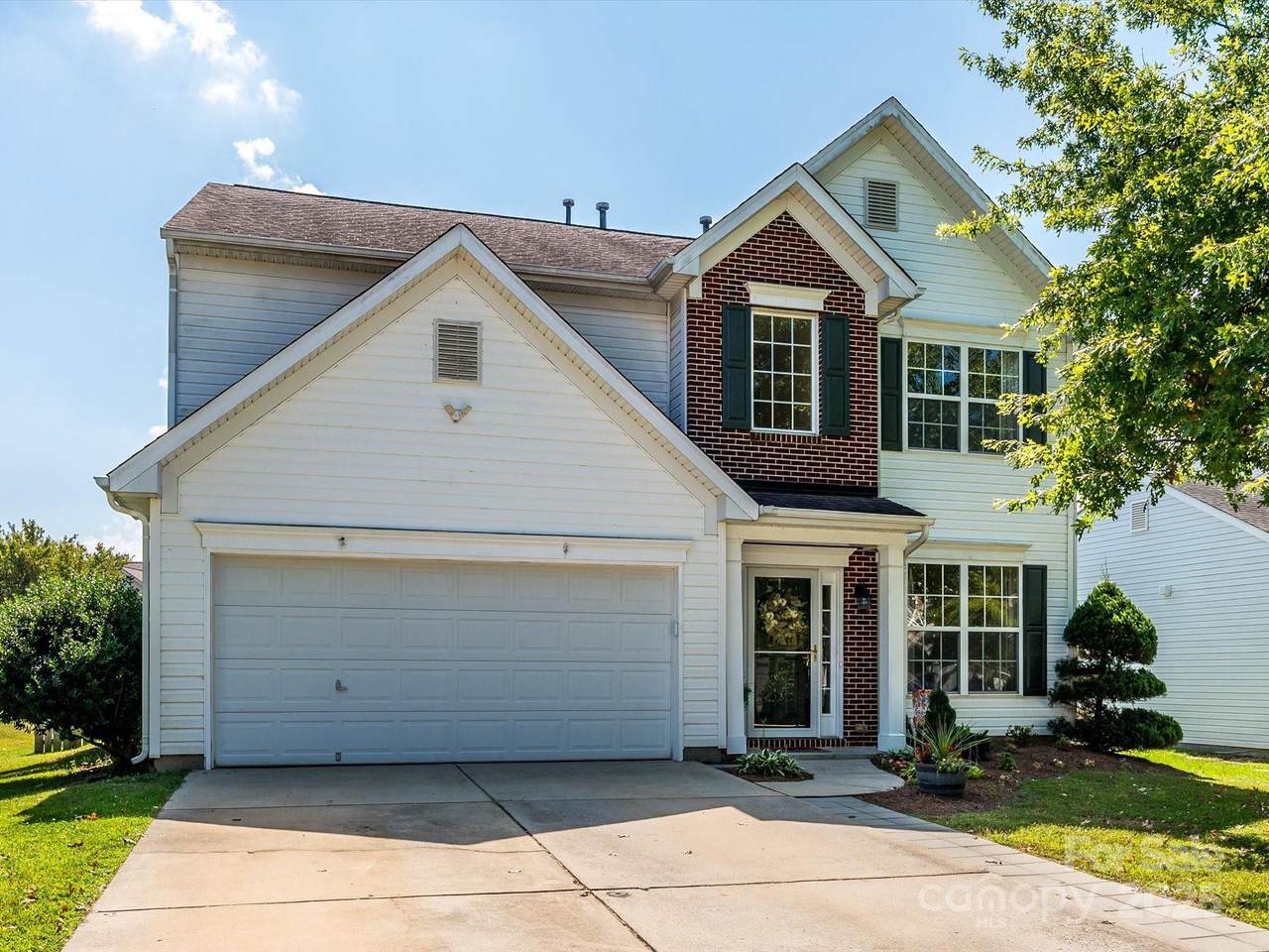 9430 Pepperidge Avenue - Photo 1