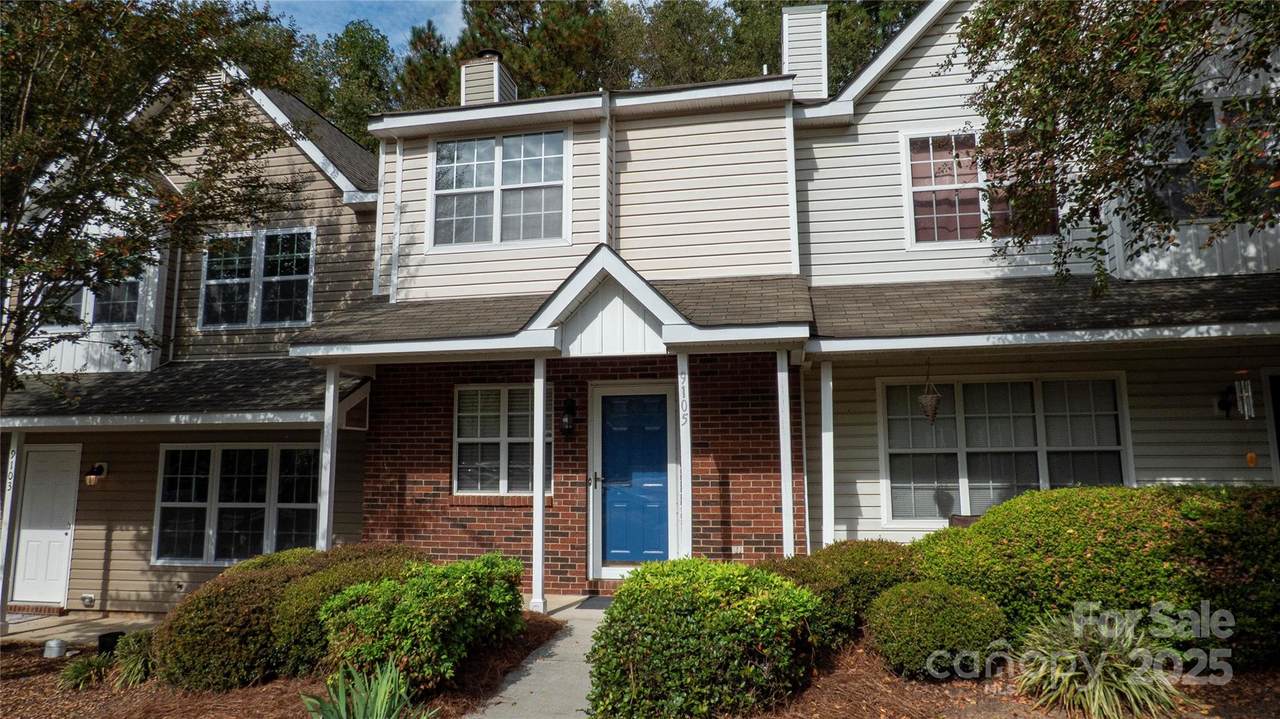 9105 Exbury Court - Photo 1
