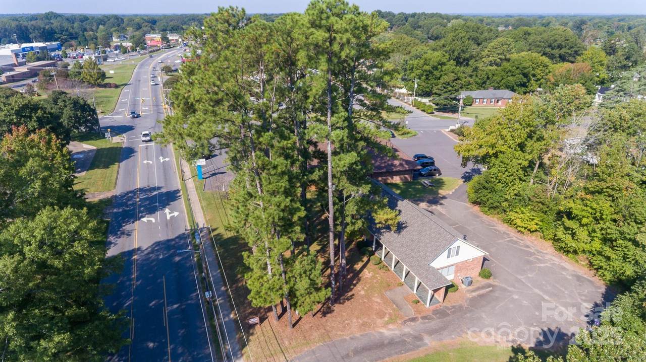 810 King Street - Photo 1