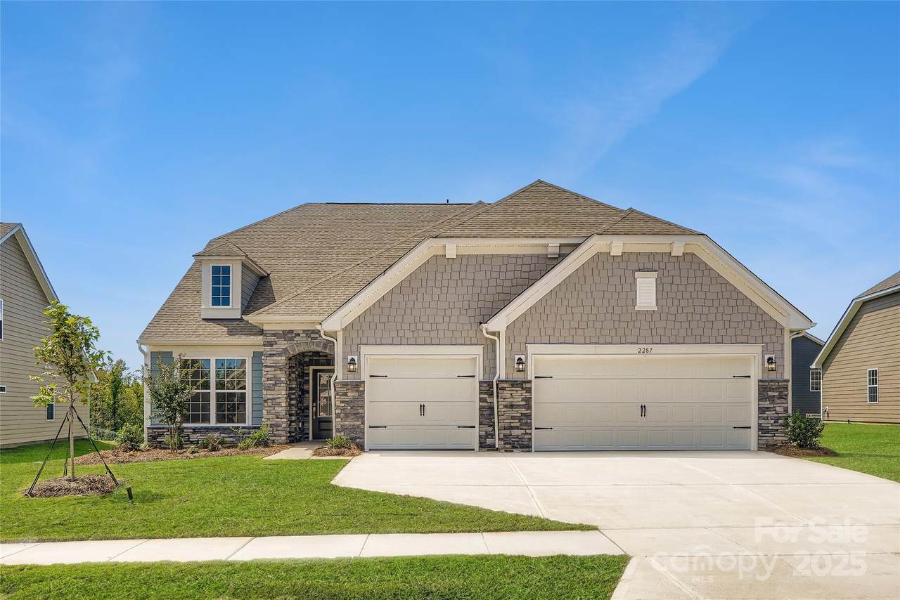 2287 Moon Crest Road - Photo 1