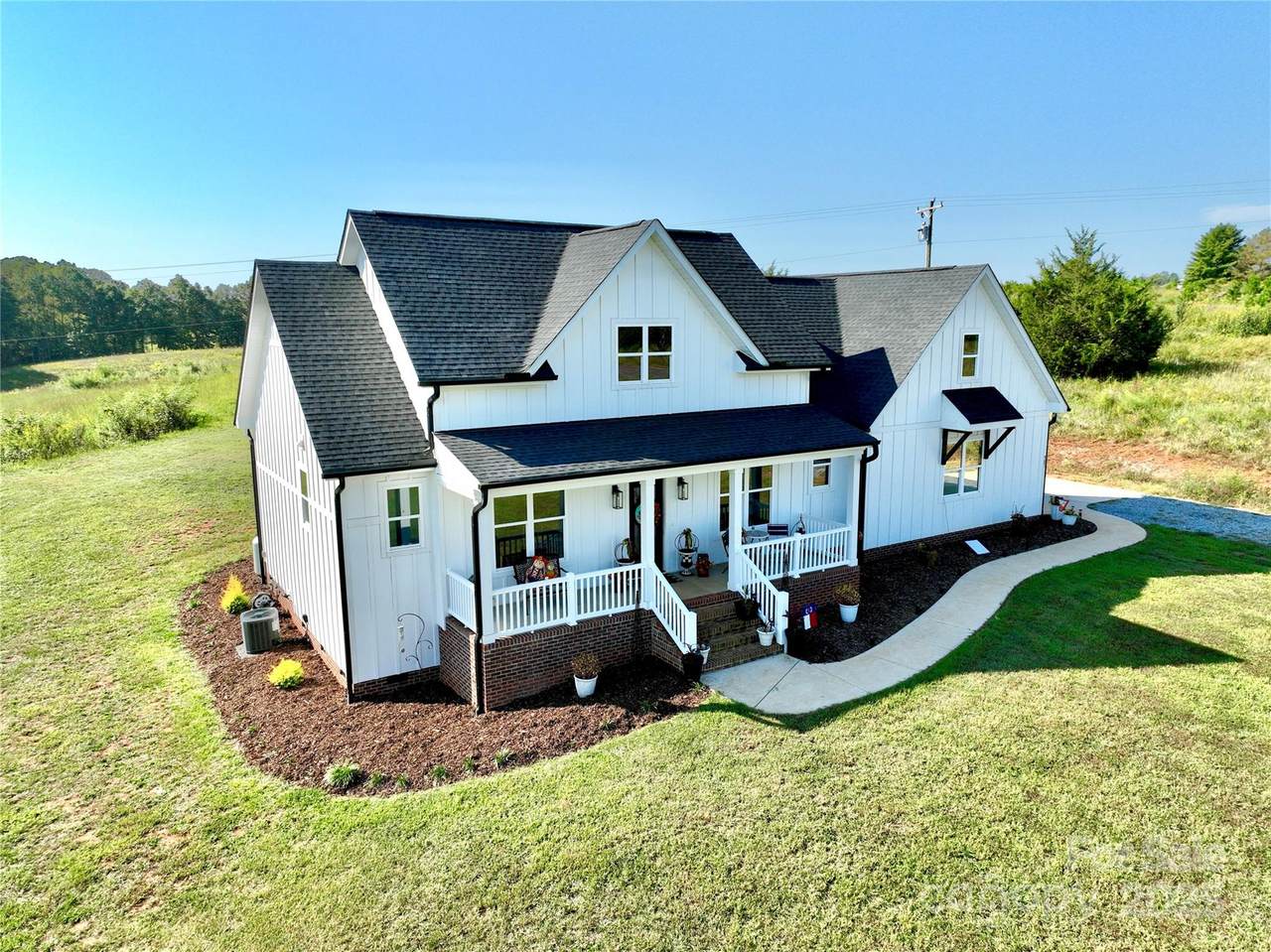 107 Toney Hill Drive - Photo 1