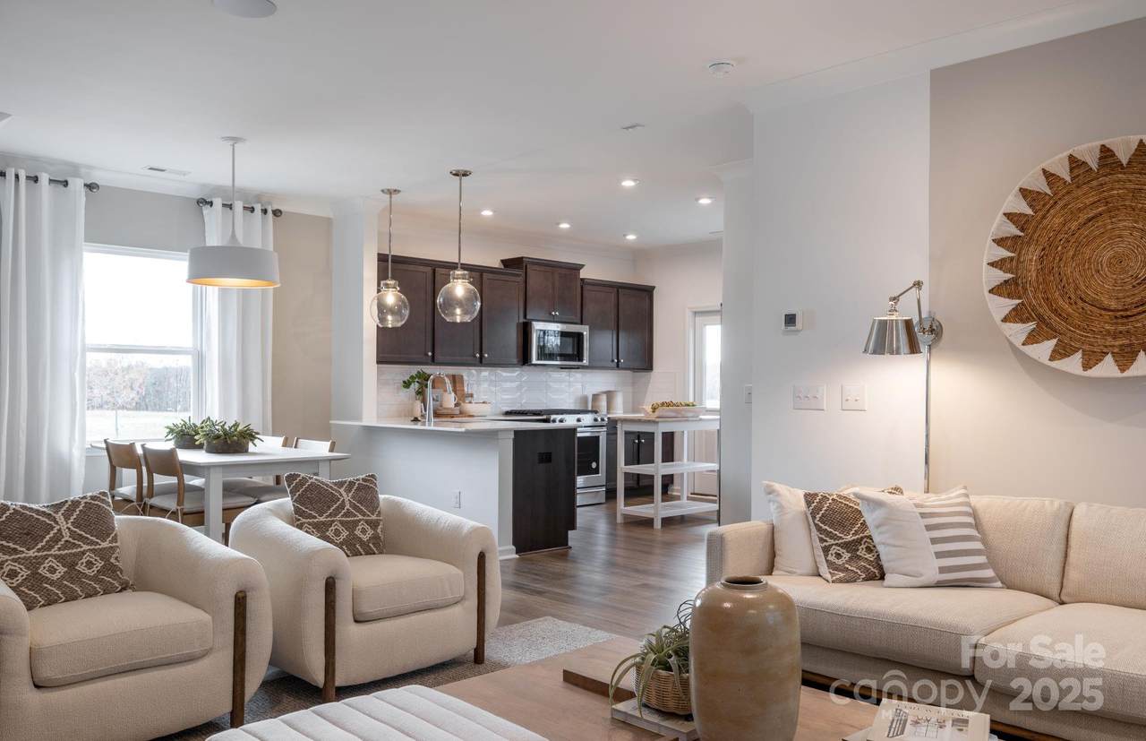 11525 Glasden Road - Photo 1