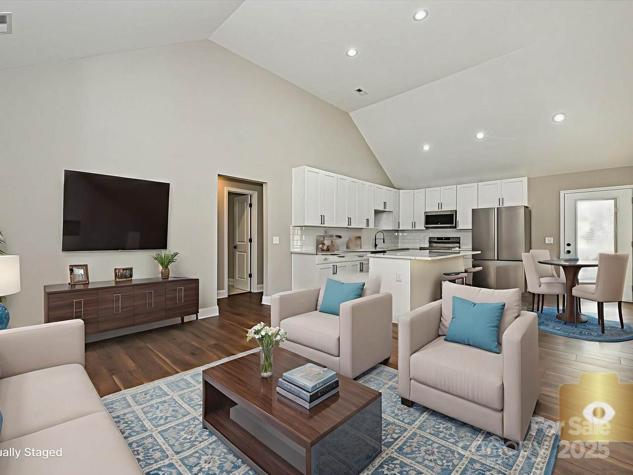 711 Green Street - Photo 1