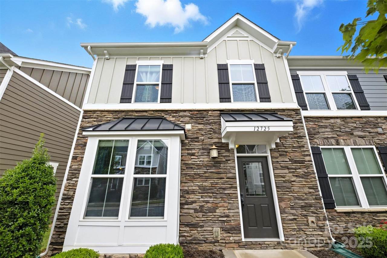 12725 Glowing Peak Road - Photo 1