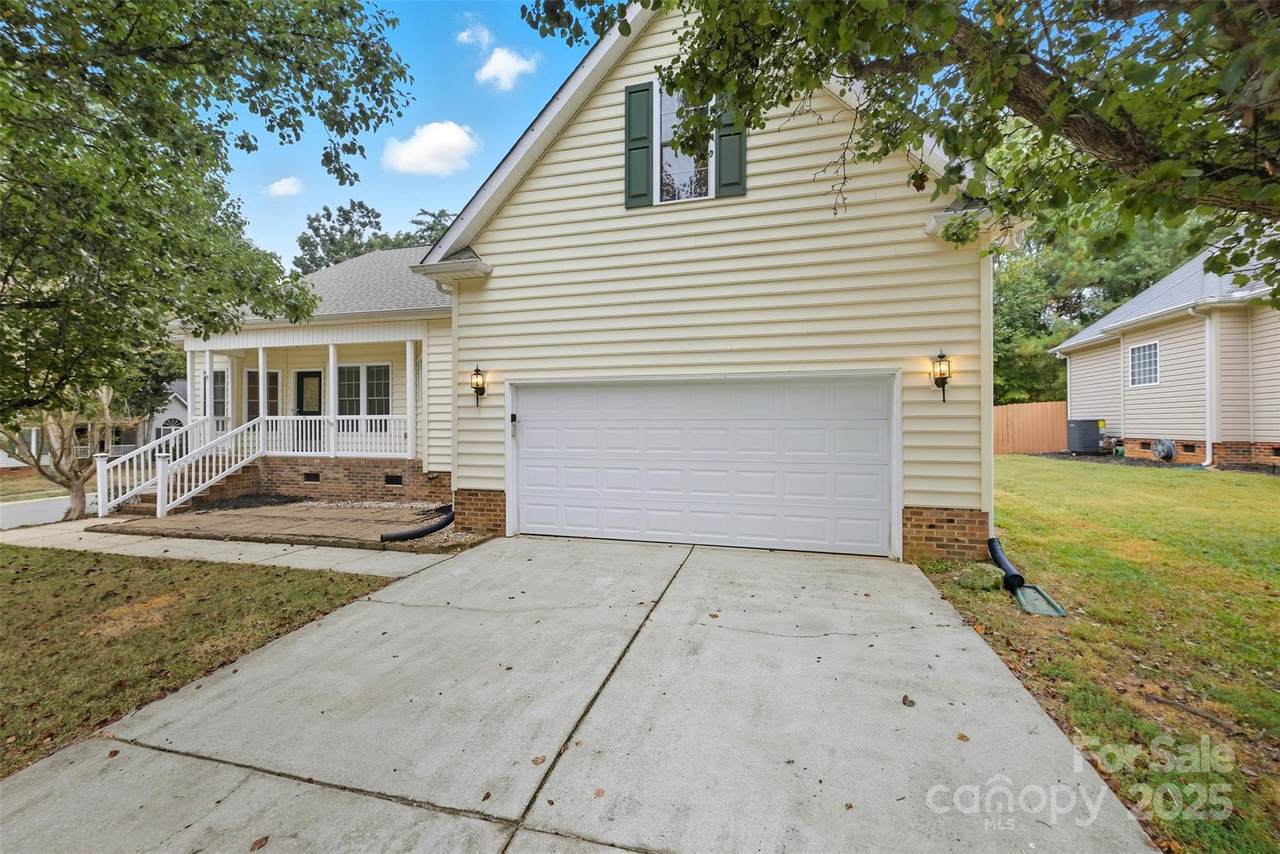 332 Chelveston Drive - Photo 1