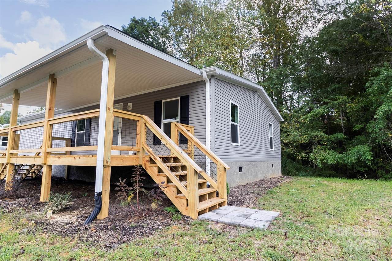  Address Not Published - Photo 1