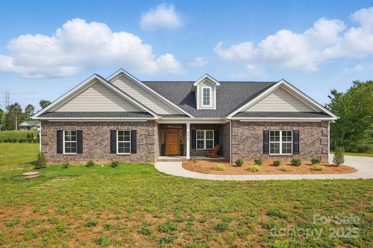 3013 Isle Lane - Photo 1