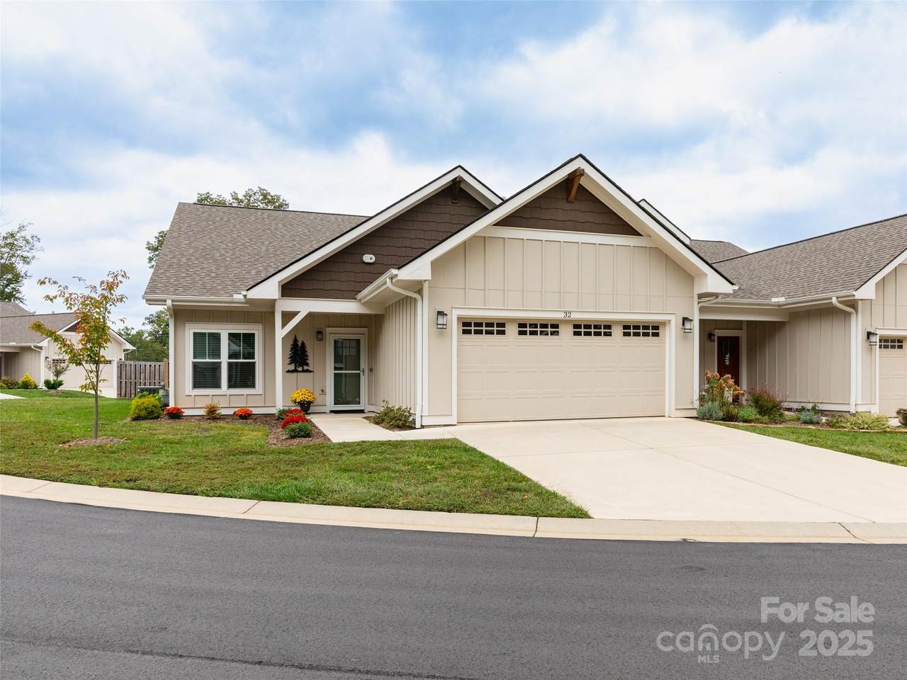 32 Cozy Cottage Way - Photo 1