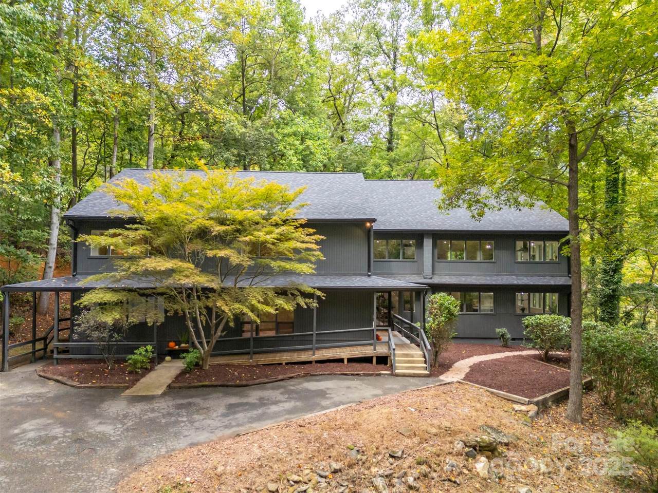 160 Lasae Lane - Photo 1
