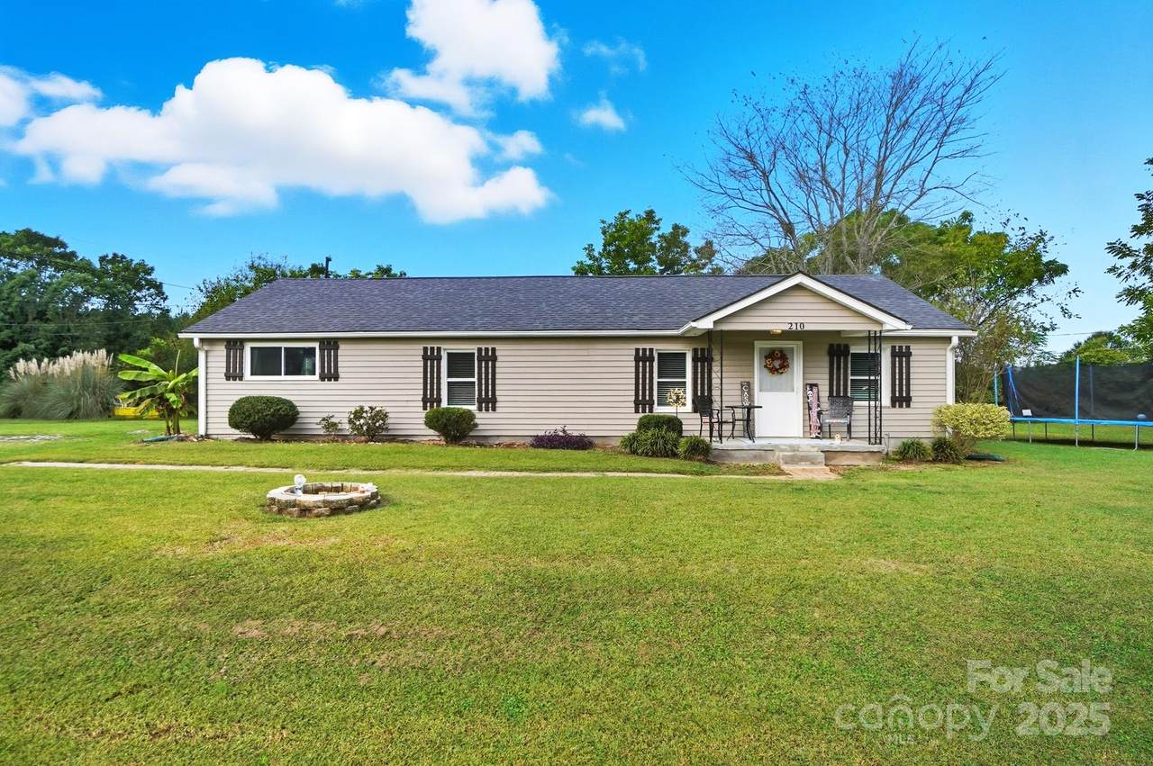 210 Roy Bell Road - Photo 1