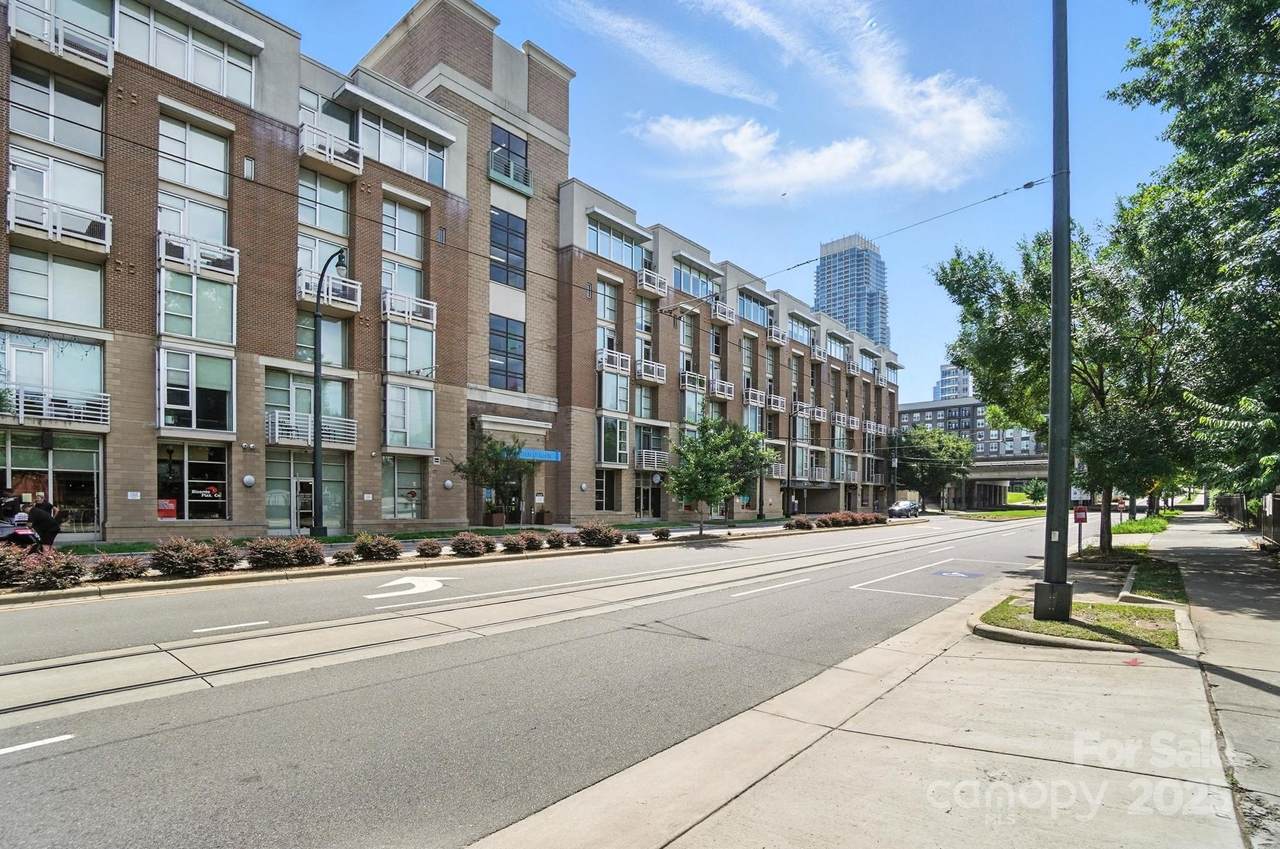 718 Trade Street - Photo 1