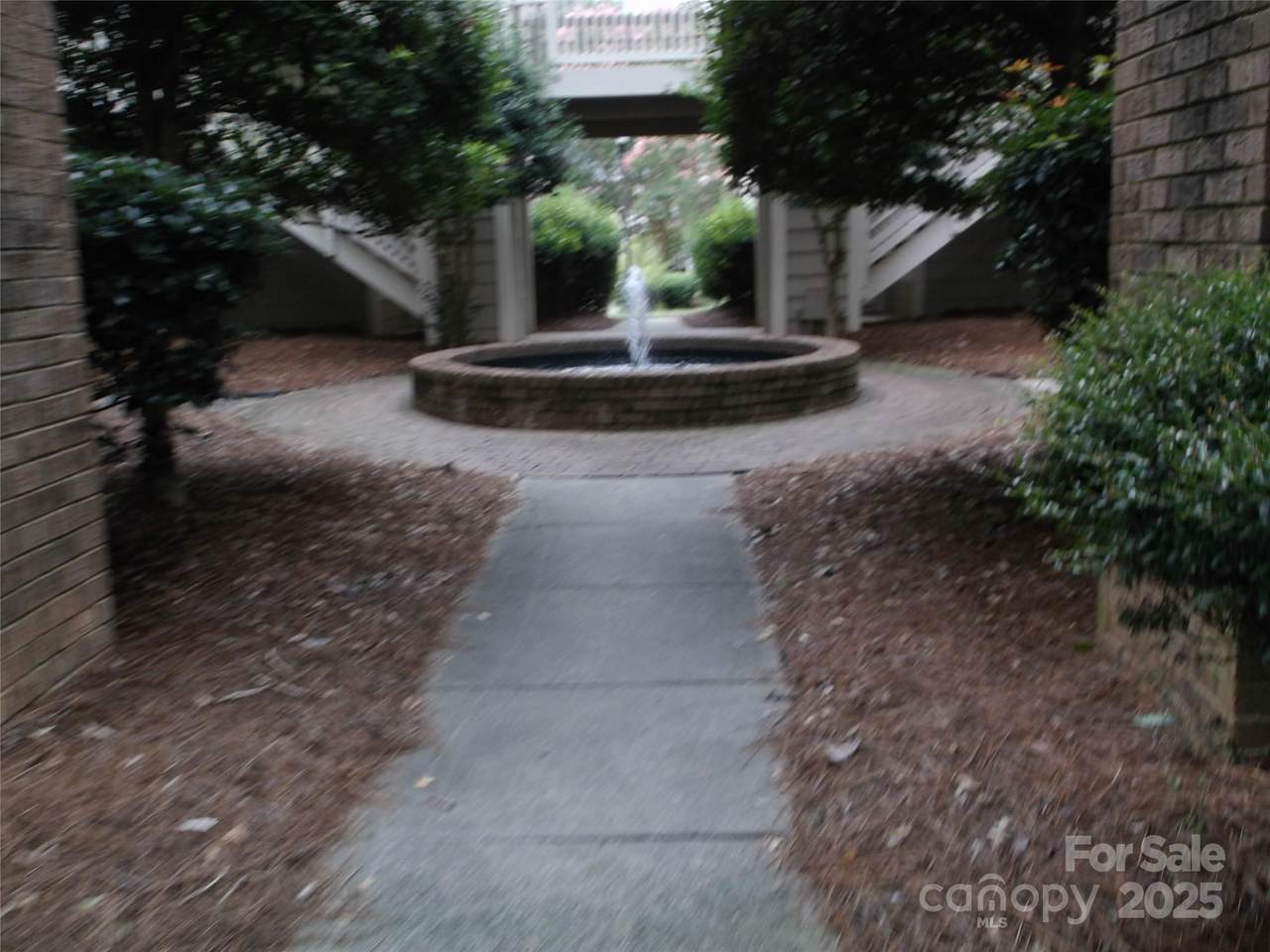 5007 Sharon Road - Photo 1