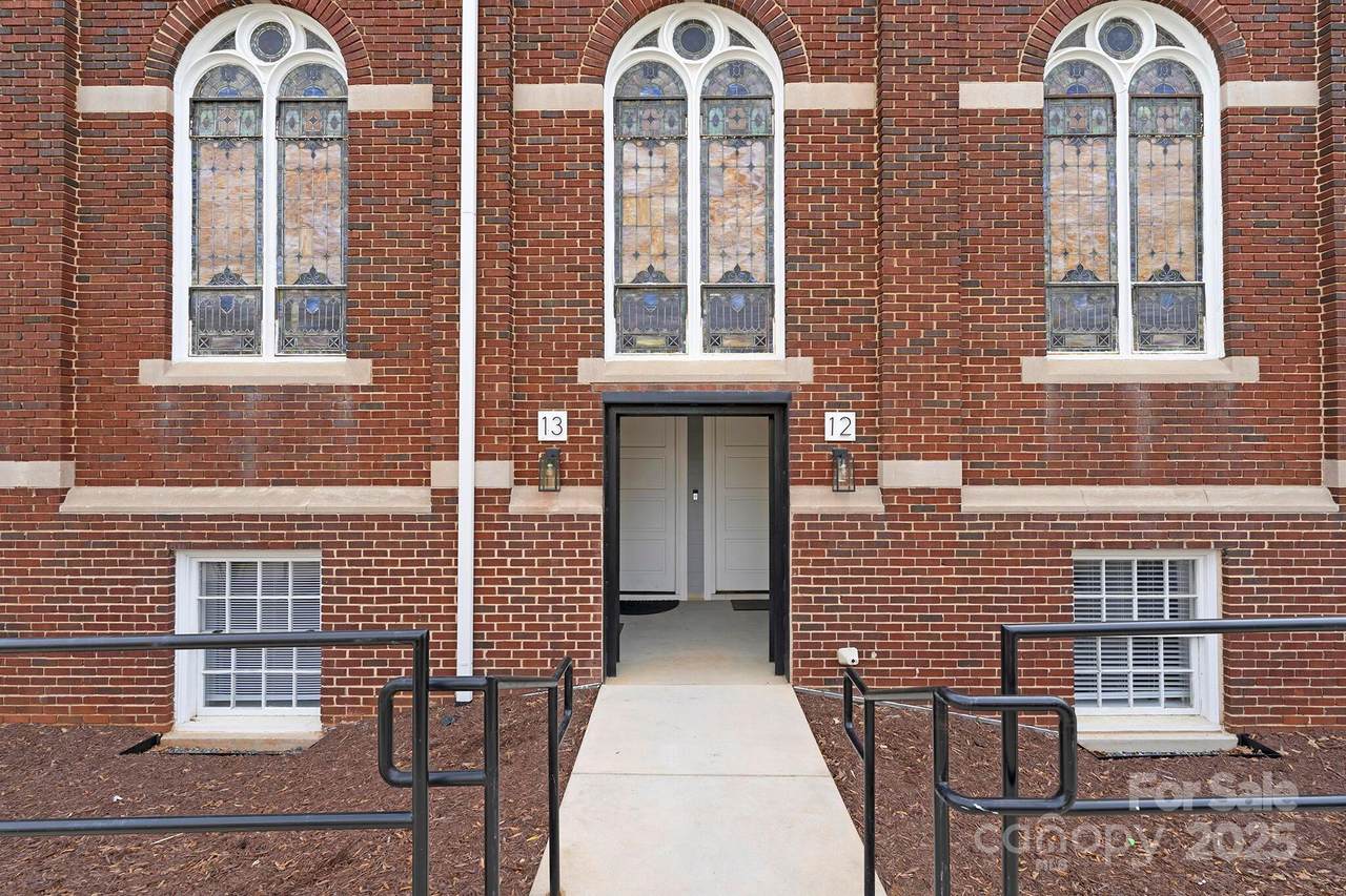 201 Grandin Road - Photo 1