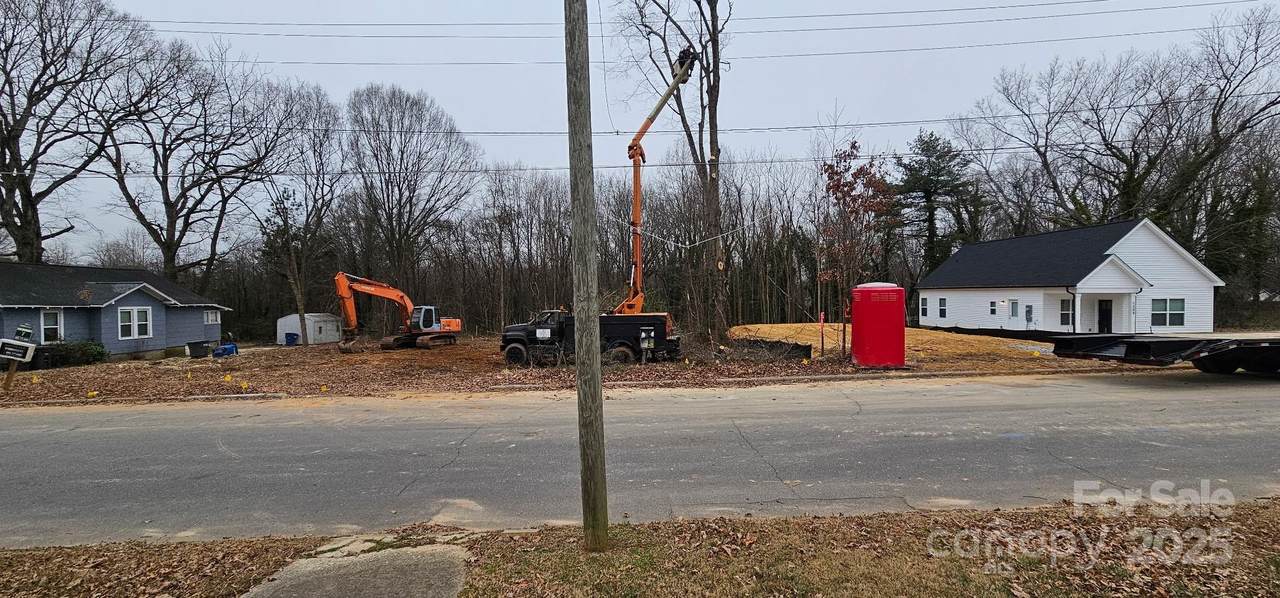 1318 7th Street - Photo 1