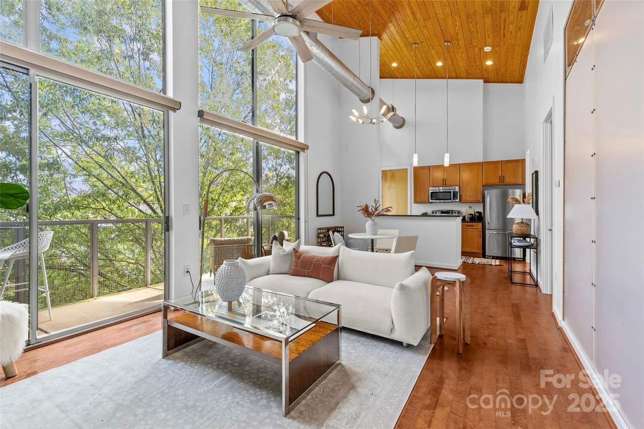 2116 Mcclintock Road - Photo 1