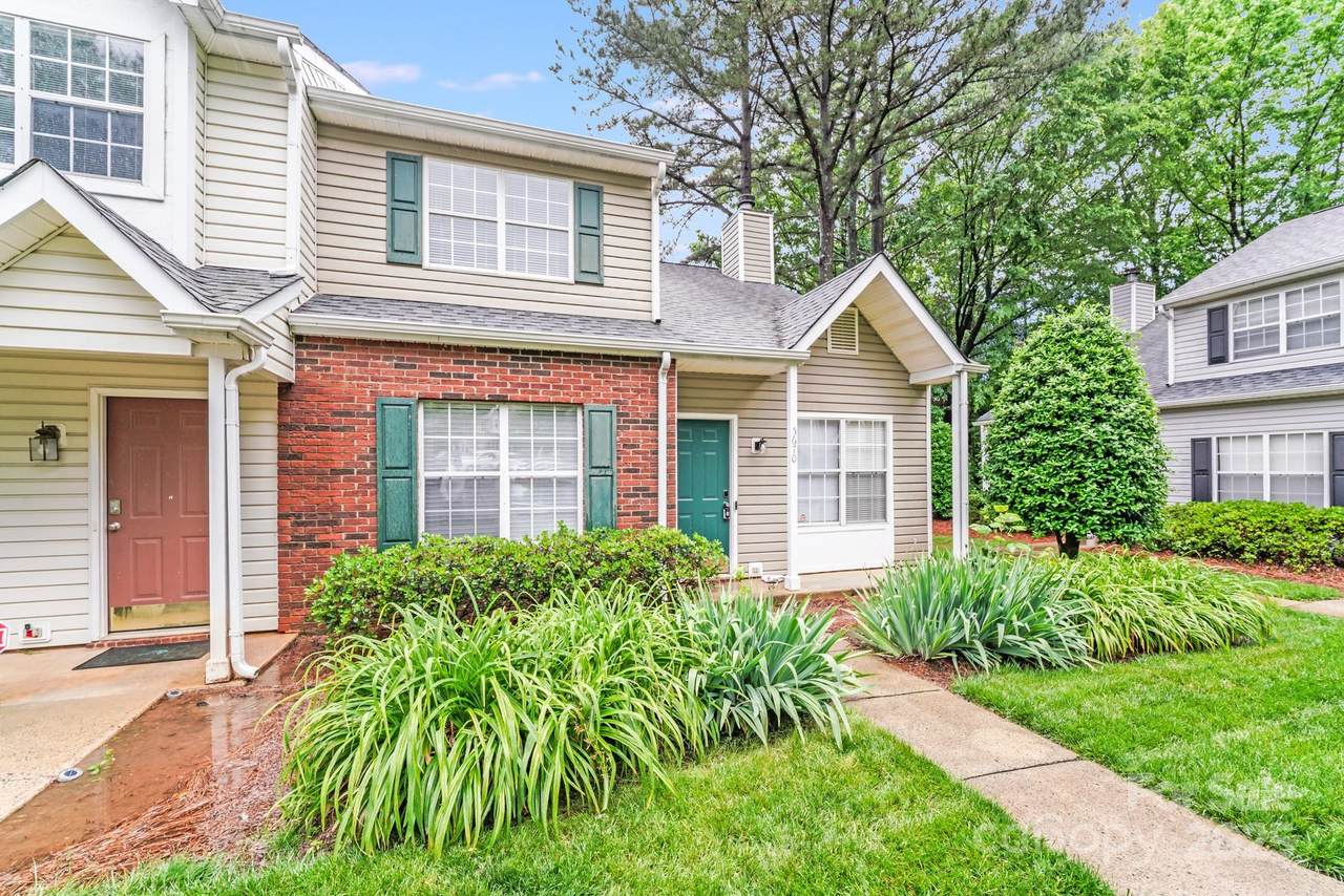 5670 Prescott Court - Photo 1