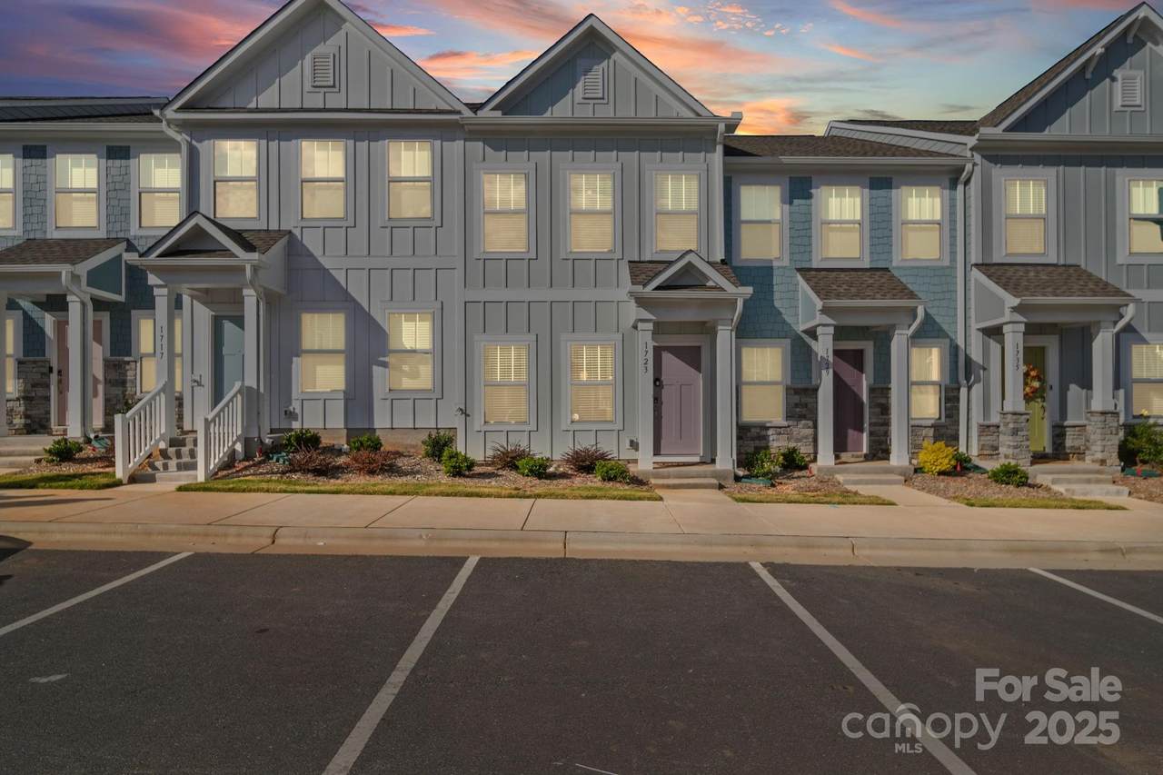 1723 Granby Heights Road - Photo 1