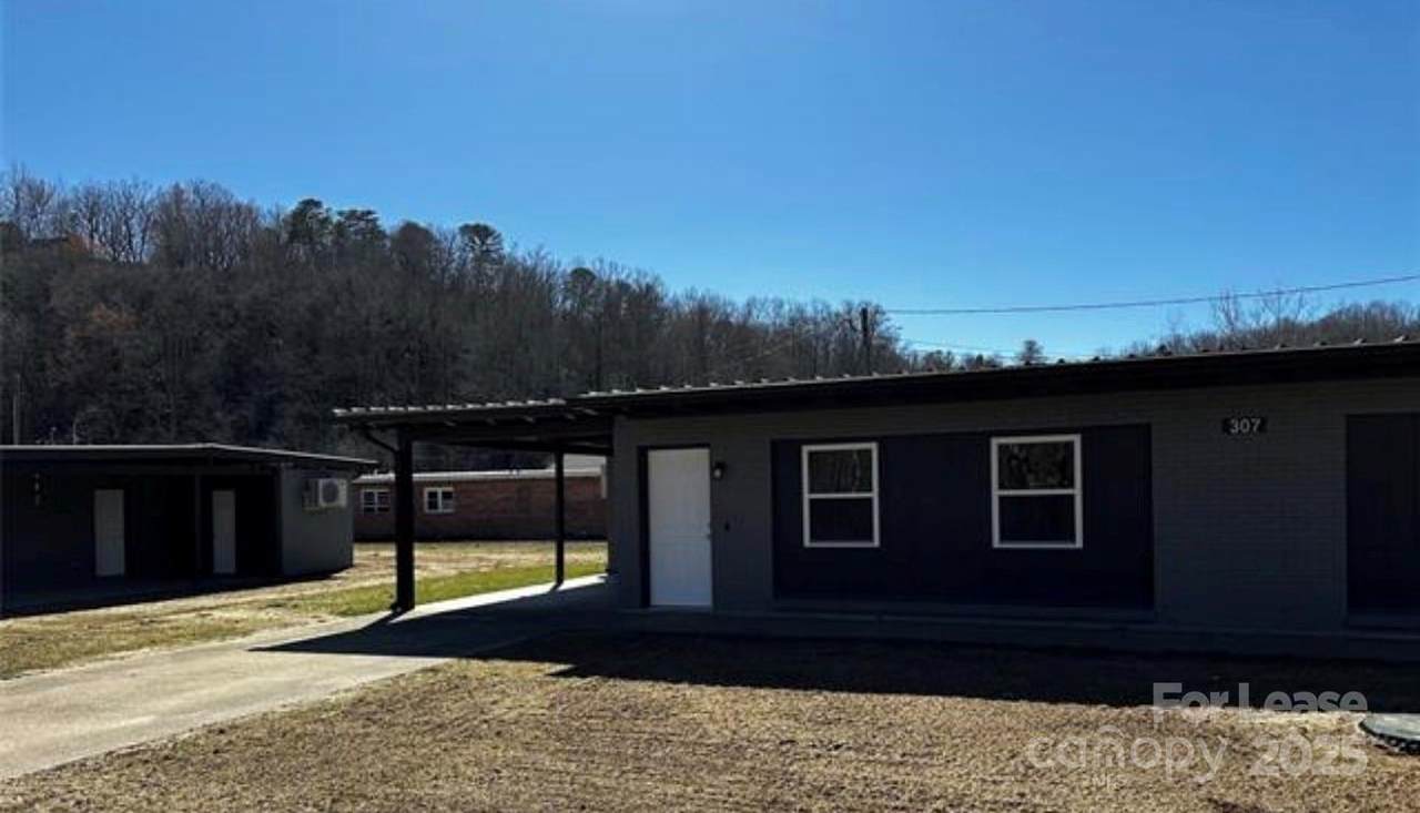 307 Major Conley Road - Photo 1