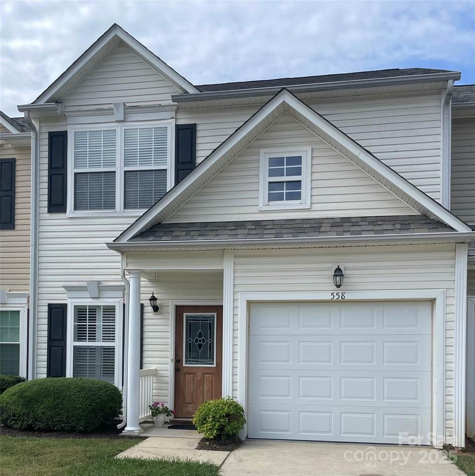 558 Calen Lane - Photo 1