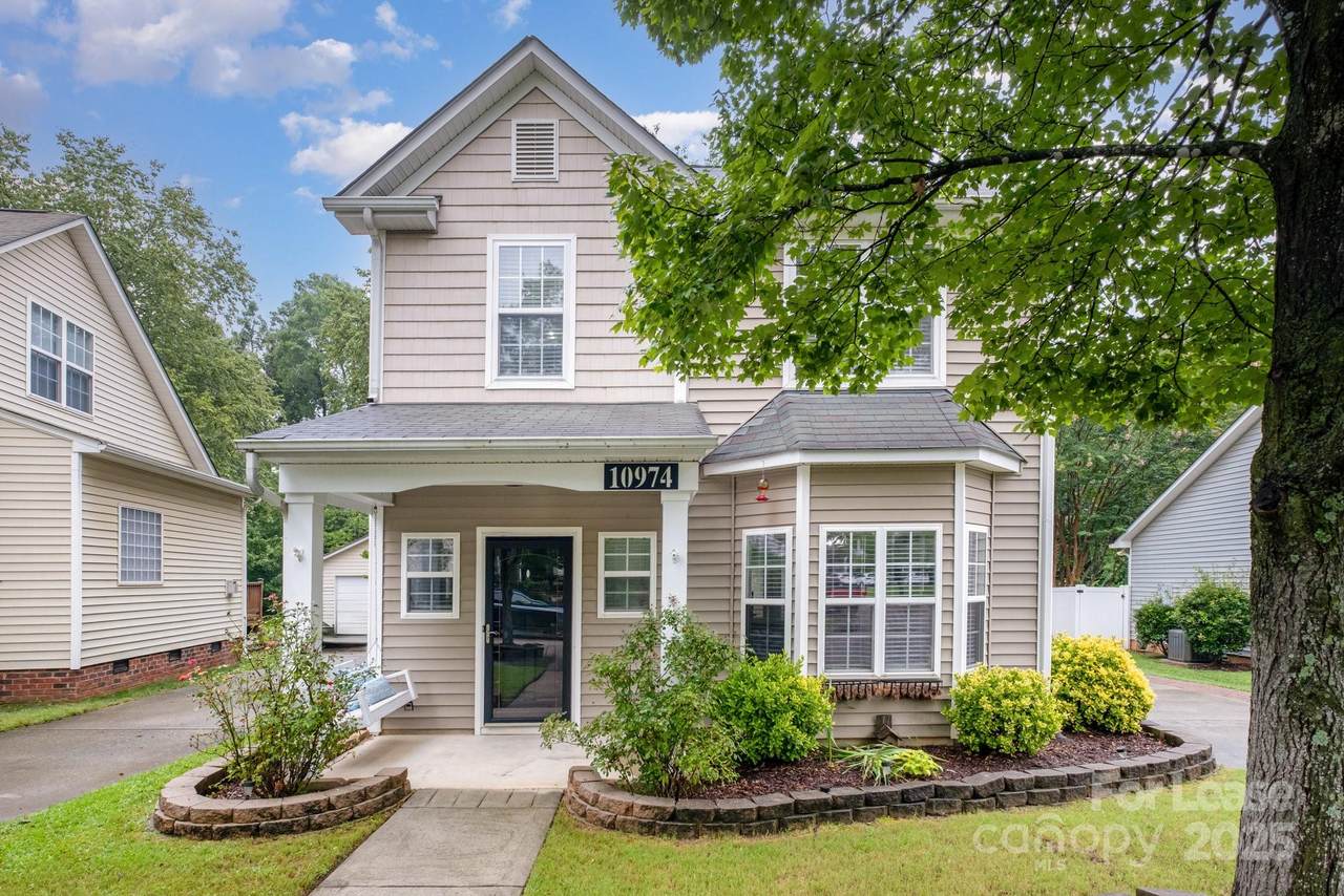 10974 Heritage Green Drive - Photo 1