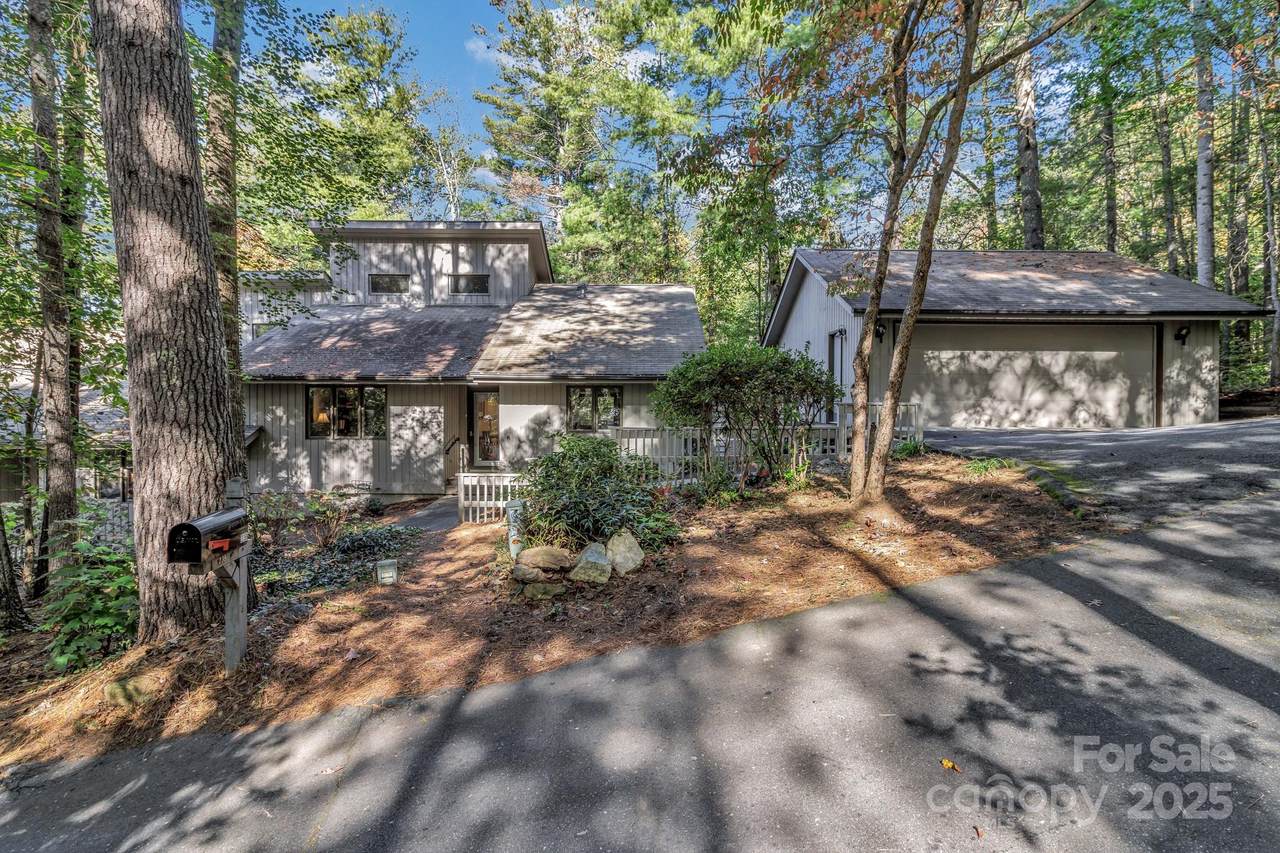 23 Cedarwood Trail - Photo 1