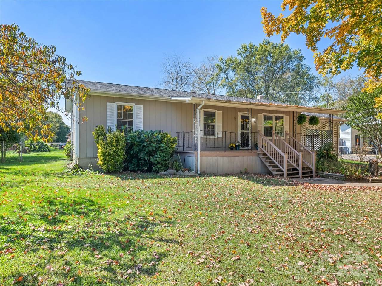 189 Brookside Drive - Photo 1