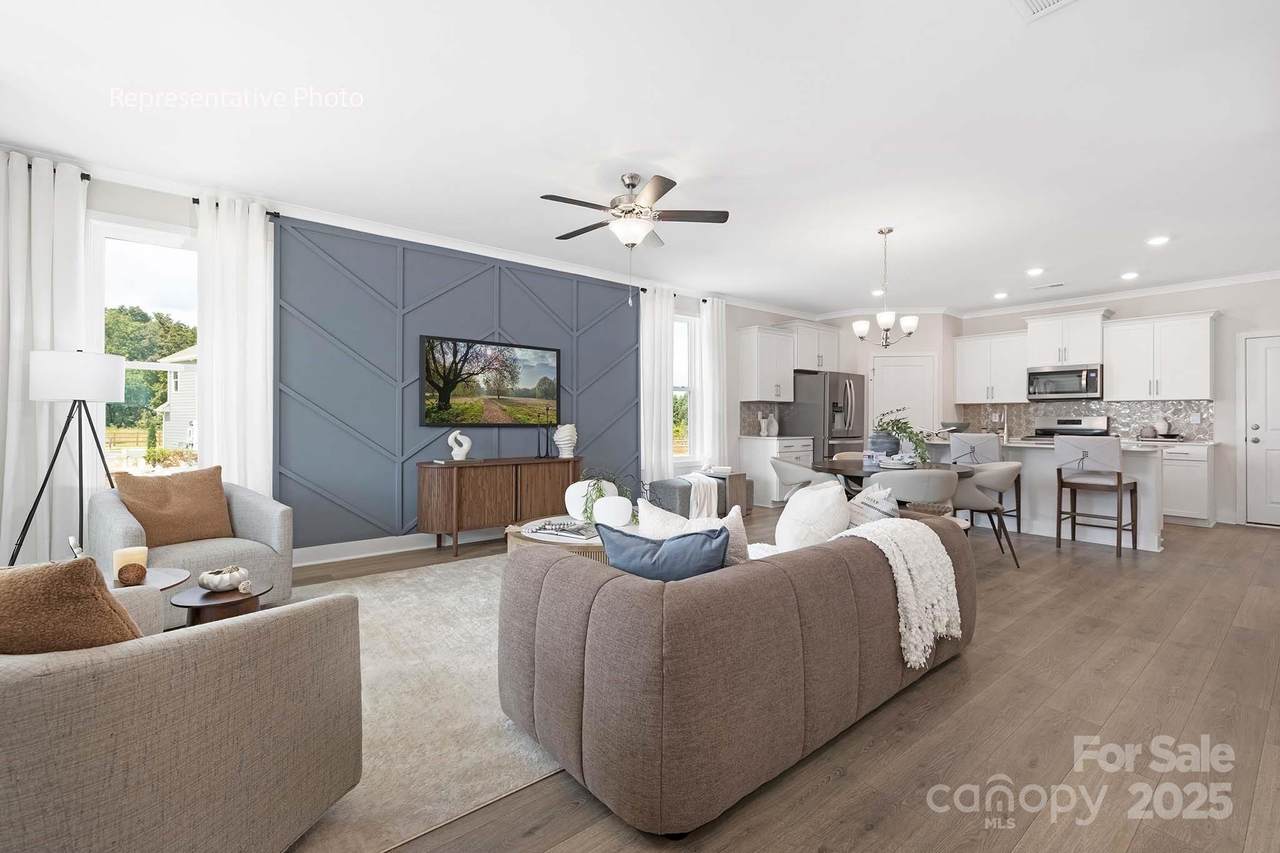 2004 Harlequin Drive - Photo 1