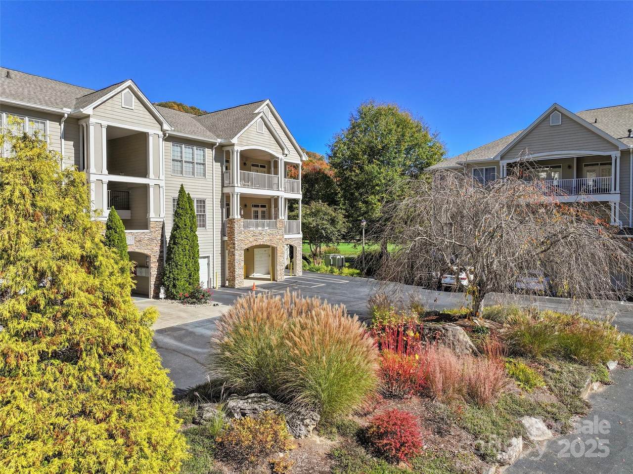 91 Glenview Lane - Photo 1