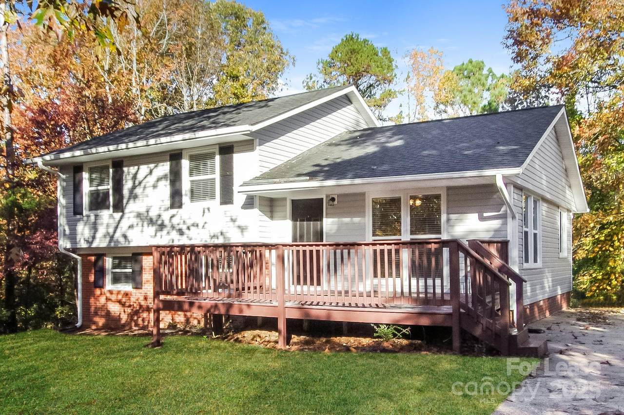 1101 Sharon Drive - Photo 1