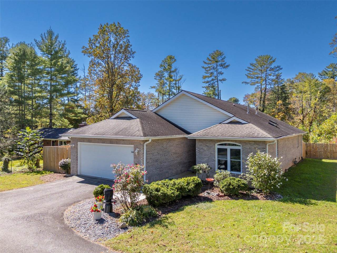 949 Kanuga Road - Photo 1