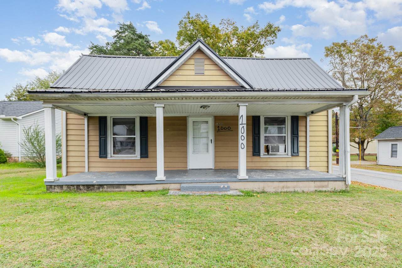 1209 3rd Street - Photo 1