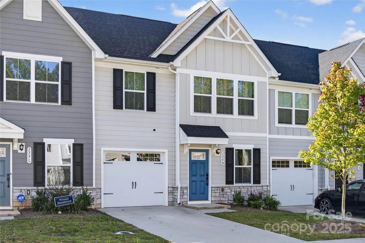 153 Stella Lane - Photo 1