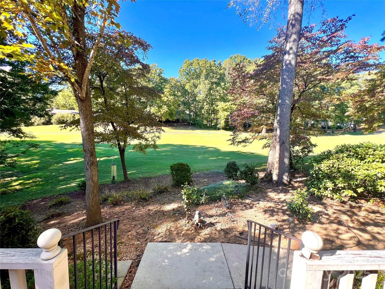 8 Bald Eagle Road - Photo 1