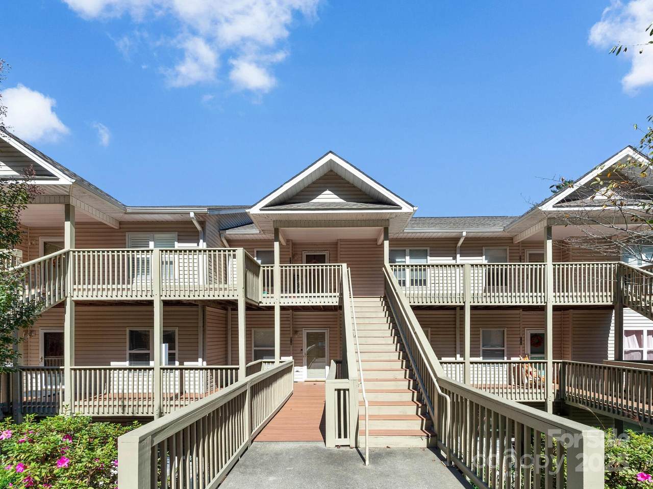 510 Carrington Place - Photo 1