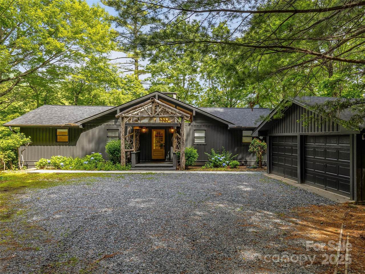 412 Cherokee Trace - Photo 1