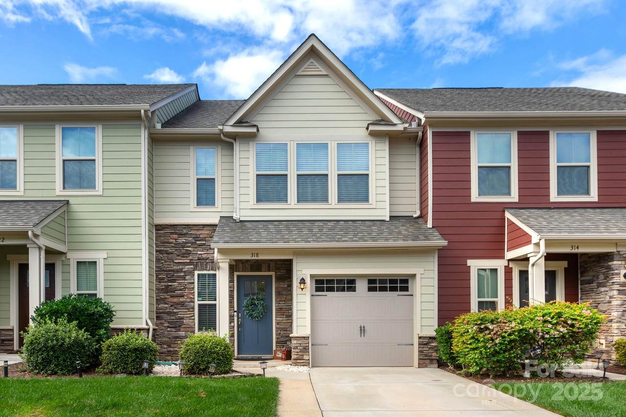 318 Willow Wood Court - Photo 1