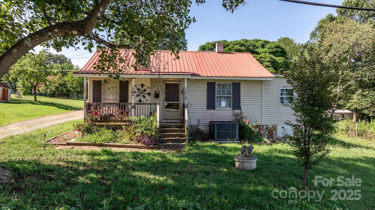 1806 18th Street - Photo 1