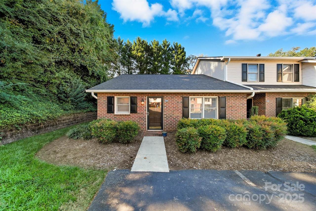 717 21st Avenue - Photo 1