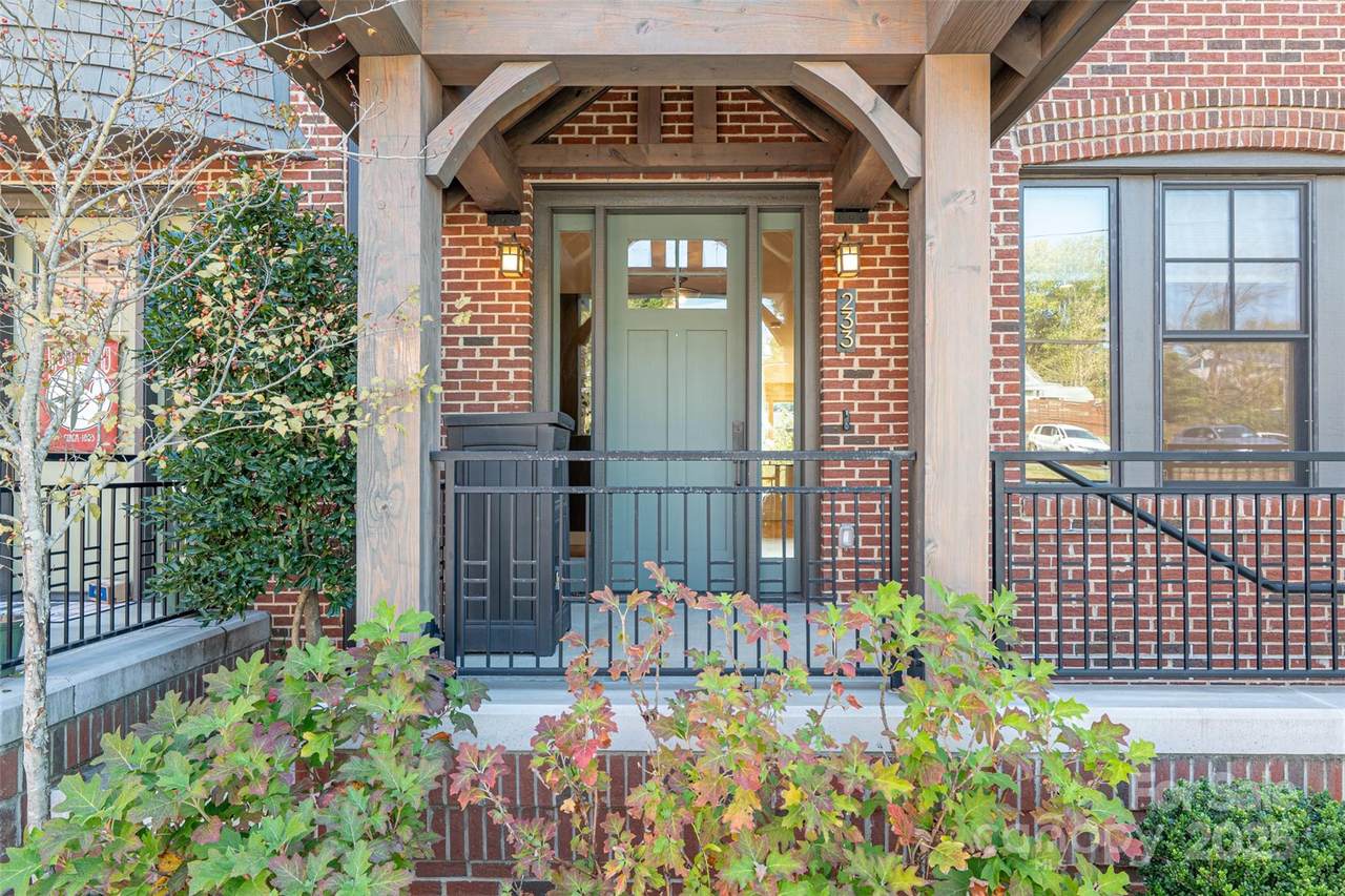 233 Broadway Street - Photo 1