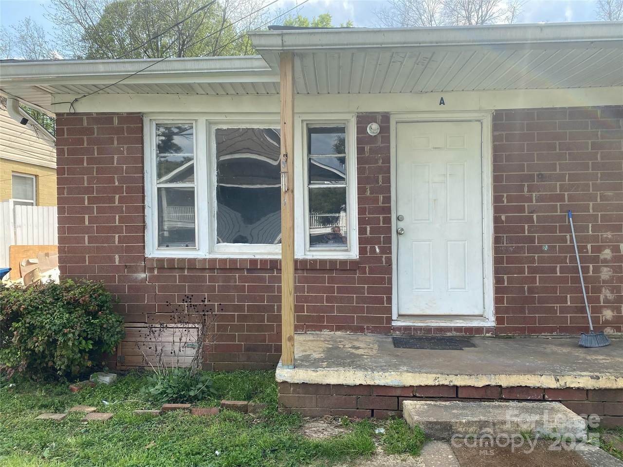 1345 Standish Street - Photo 1