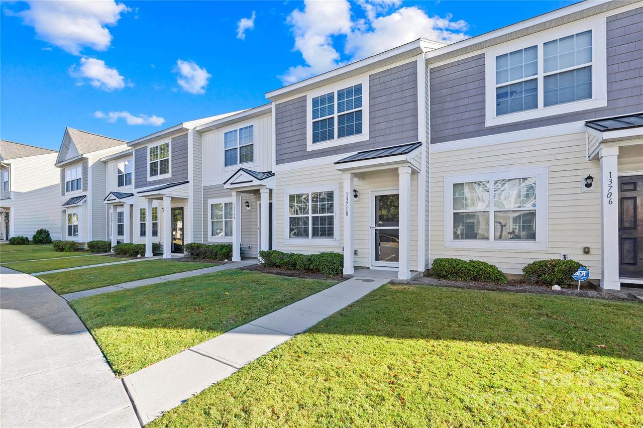 13710 Calloway Glen Drive - Photo 1