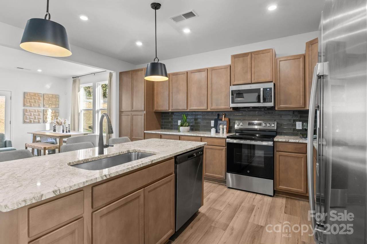 7716 Ethora Way - Photo 1