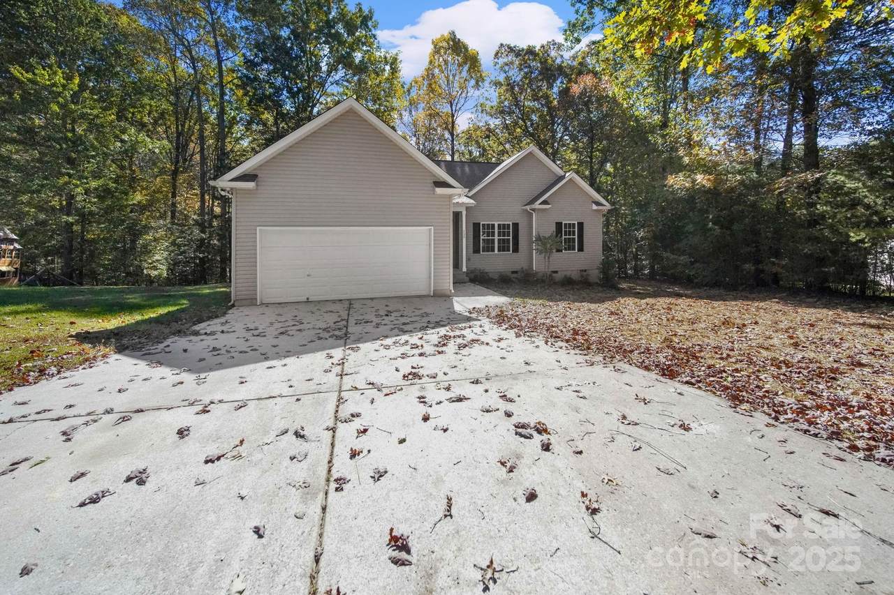 125 Grafton Place - Photo 1