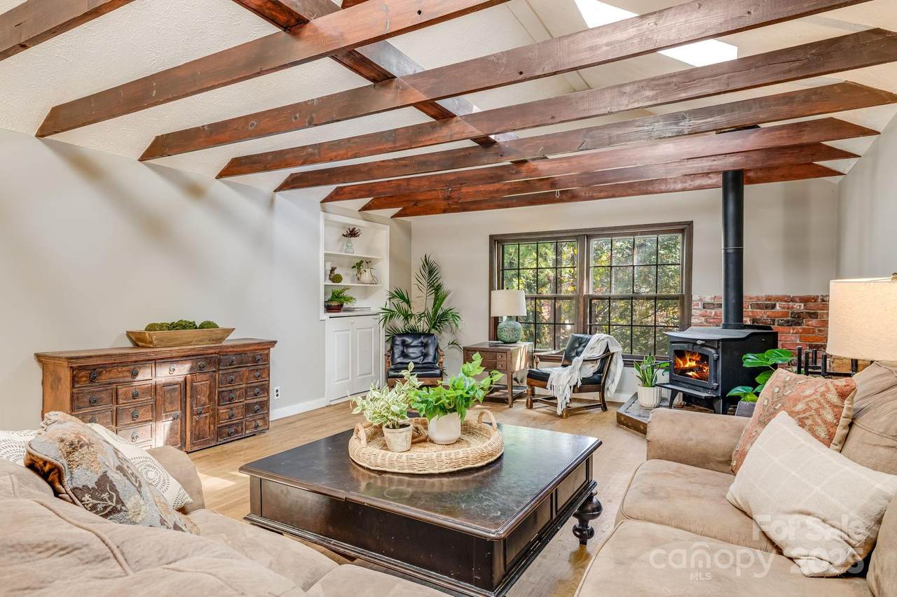 203 Davis Mountain Road - Photo 1